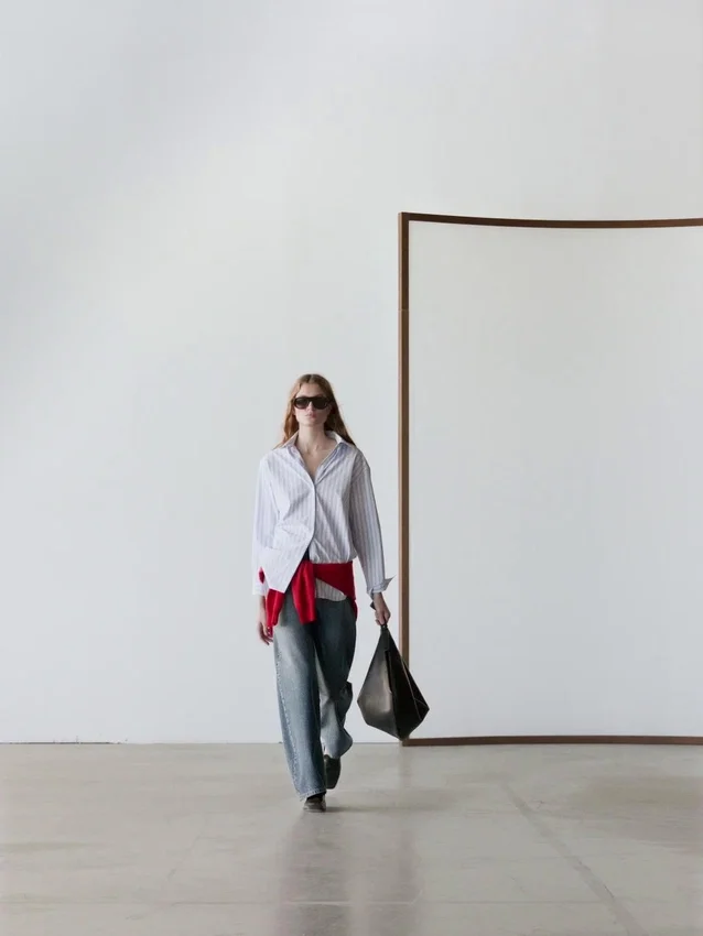 100 % bomullsskjorta med ränder 100 % bomullsskjorta med ränder