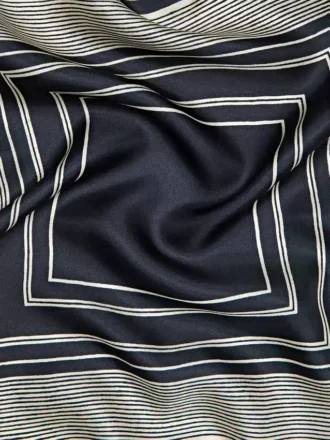 100 % silkeshalsduk med ränder