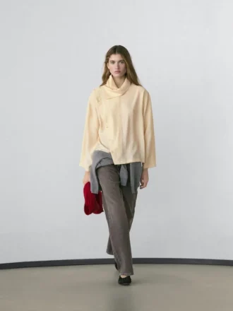 Asymmetrisk skjorta med knappar