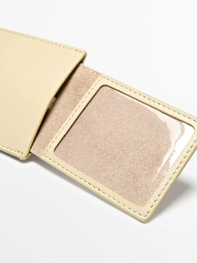 Bagagetag i nappaläder Bagagetag i nappaläder