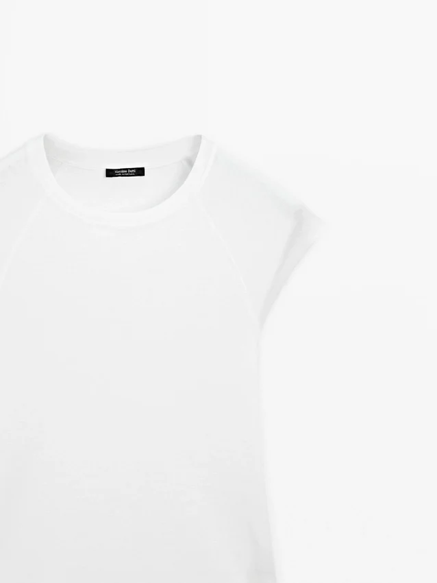 Bomullst-shirt med korta raglanärmar Bomullst-shirt med korta raglanärmar