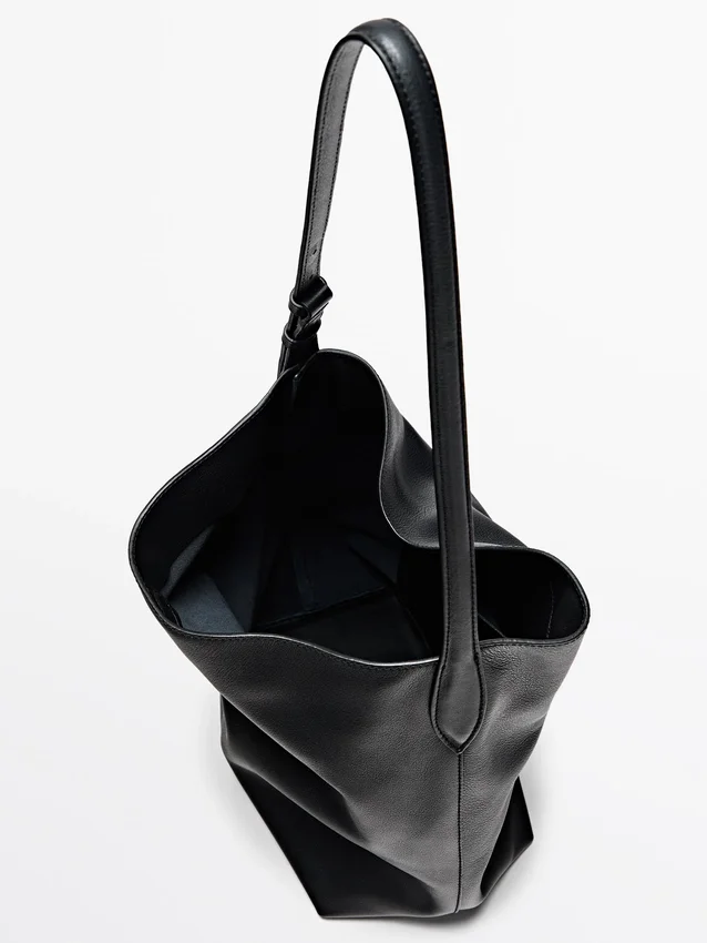 Bucketväska i nappaläder Bucketväska i nappaläder