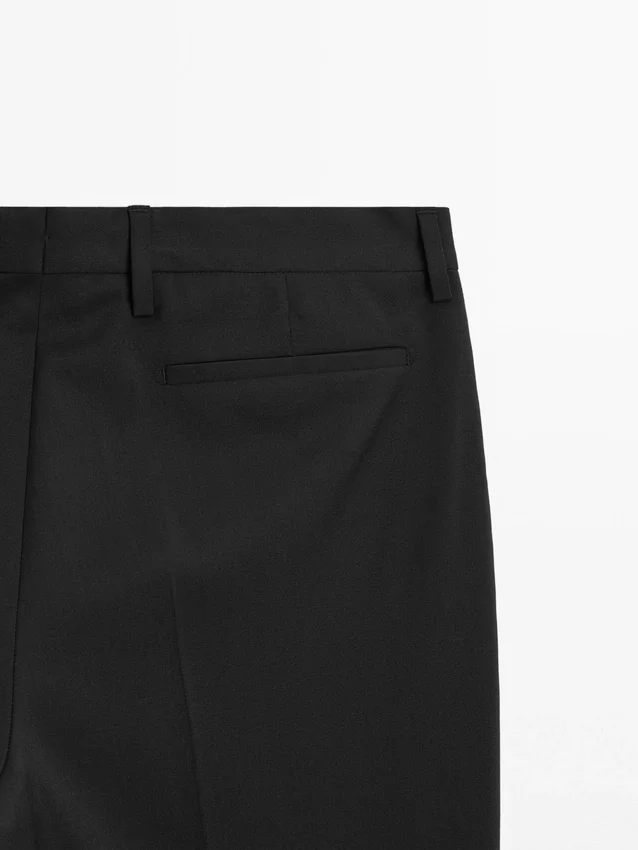 Enfärgade kostymbyxor i ull Enfärgade kostymbyxor i ull