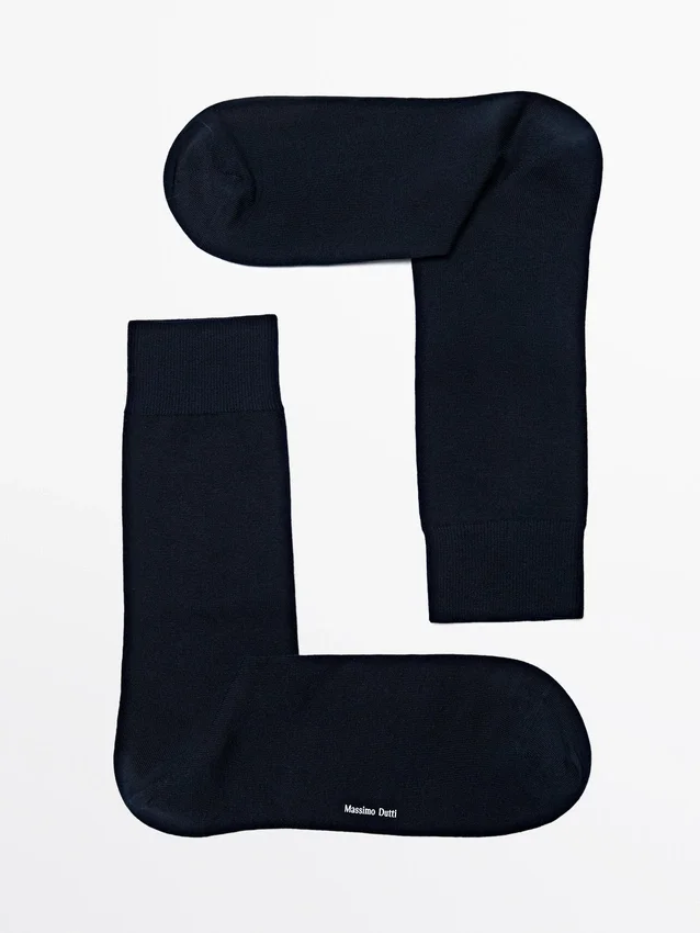 Enfärgade strumpor i bomullsblandning Enfärgade strumpor i bomullsblandning