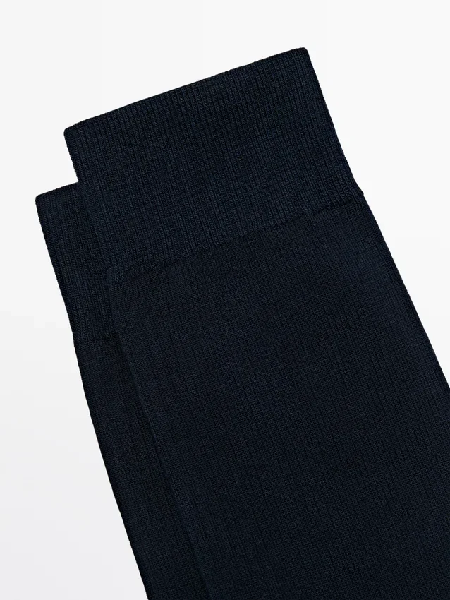 Enfärgade strumpor i bomullsblandning Enfärgade strumpor i bomullsblandning