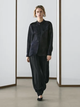 Flödande jacquardskjorta