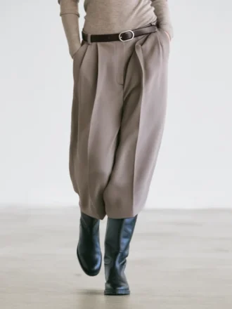 Flödande långa bermuda-shorts med vida ben