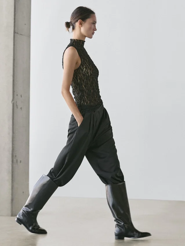 Genomskinlig spetsblus Genomskinlig spetsblus