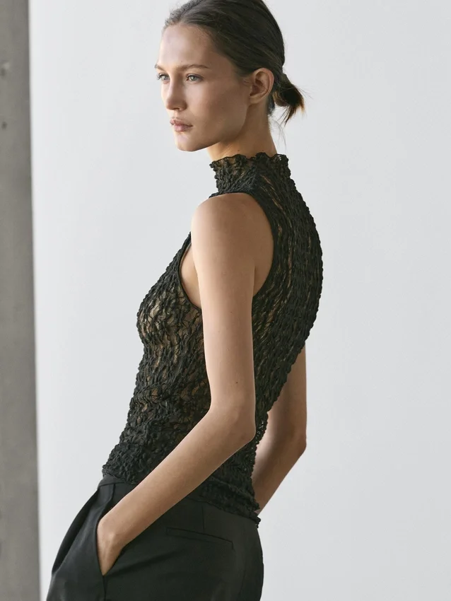 Genomskinlig spetsblus Genomskinlig spetsblus