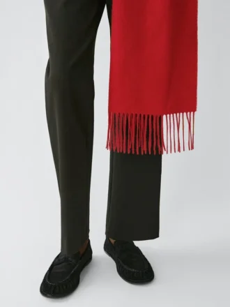 Halsduk med fransar i 100 % kashmir