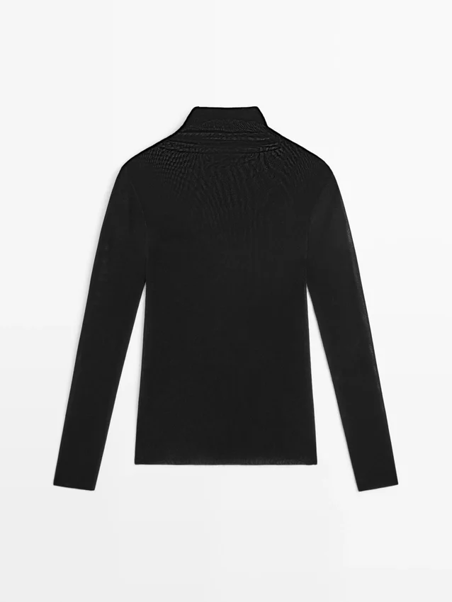 Halvtransparent långärmad T-shirt Halvtransparent långärmad T-shirt