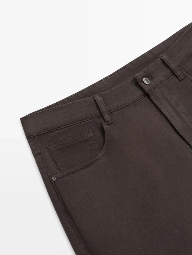 Jeans med avsmalnande passform Jeans med avsmalnande passform