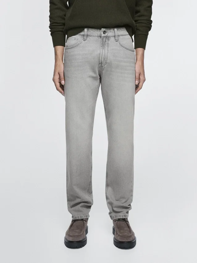 Jeans med avsmalnande passform Jeans med avsmalnande passform