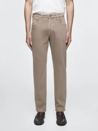 Jeans med avsmalnande passform