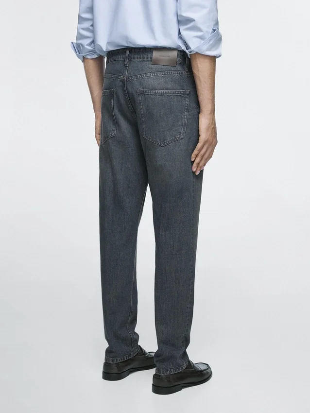 Jeans med avsmalnande passform Jeans med avsmalnande passform