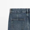 Jeans med medelhög midja och kortare ben