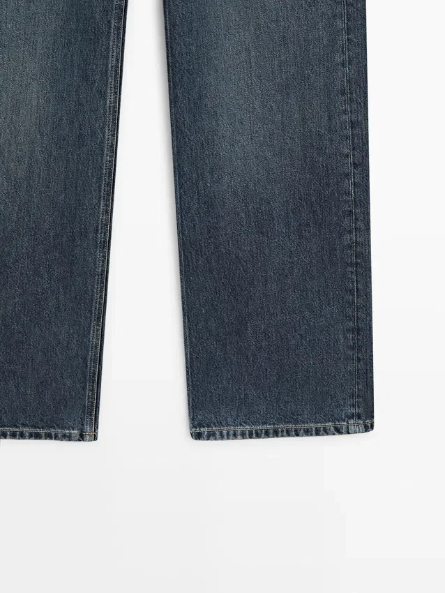 Jeans med medelhög midja och vida ben Jeans med medelhög midja och vida ben