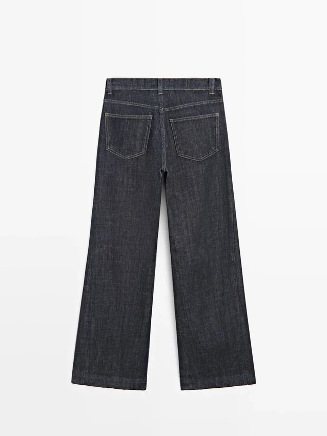 Jeans med utsvängd passform och hög midja Jeans med utsvängd passform och hög midja