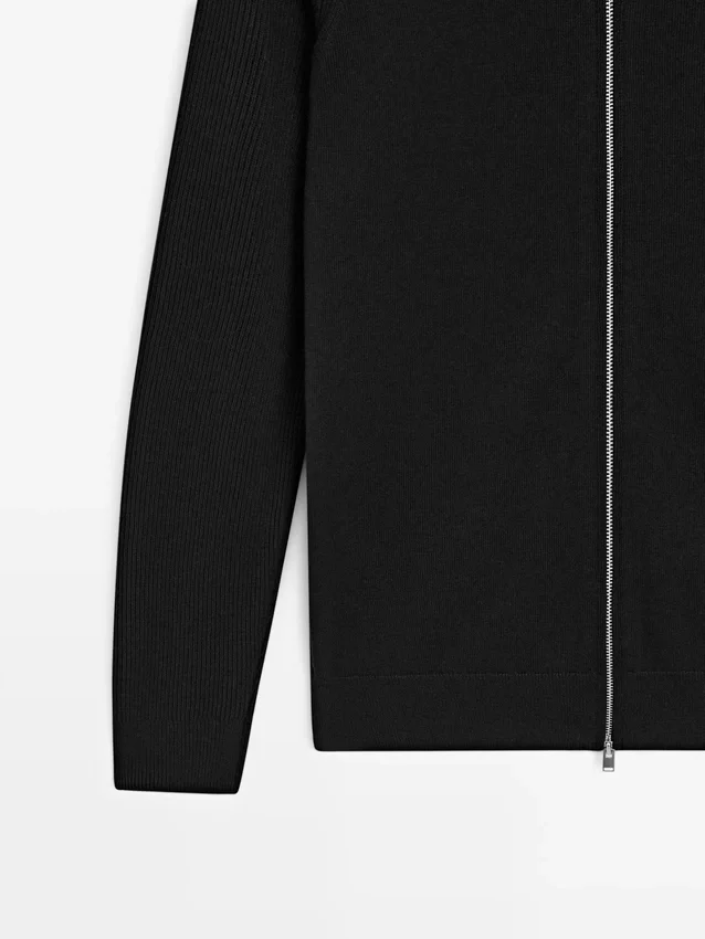 Kofta i bomullsblandning med raglanärmar Kofta i bomullsblandning med raglanärmar