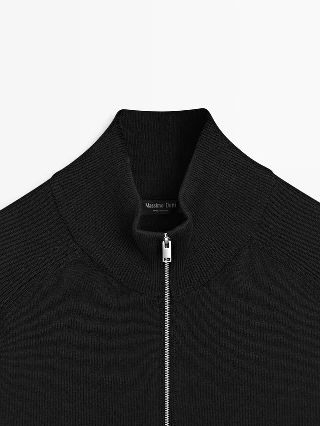 Kofta i bomullsblandning med raglanärmar Kofta i bomullsblandning med raglanärmar