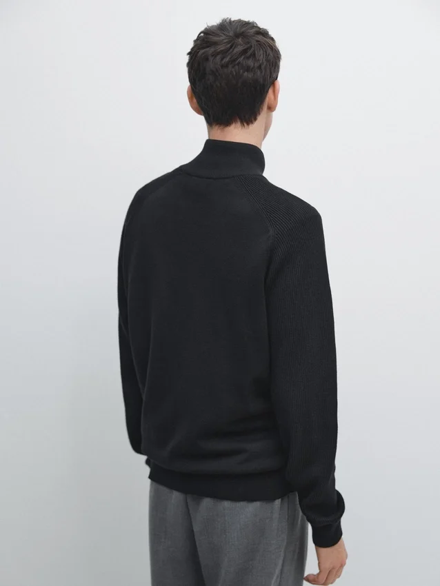 Kofta i bomullsblandning med raglanärmar Kofta i bomullsblandning med raglanärmar