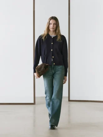 Koftor i bomullstrikå med guldknappar