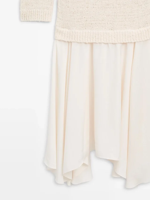 Kombinerad asymmetrisk midiklänning Kombinerad asymmetrisk midiklänning