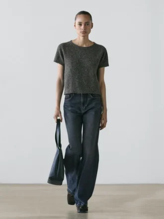 Kort stickad tröja i alpacka och ull