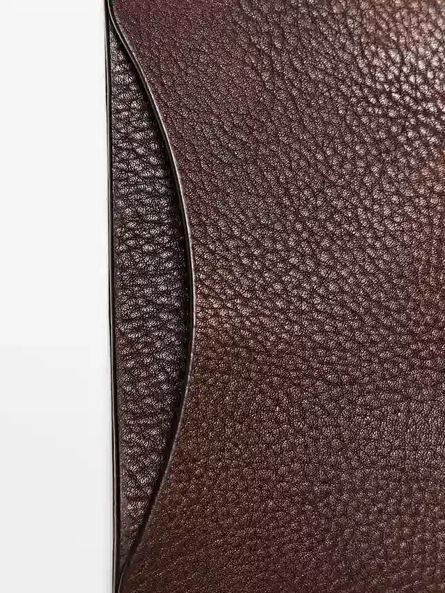 Kortfodral i nappaläder Kortfodral i nappaläder