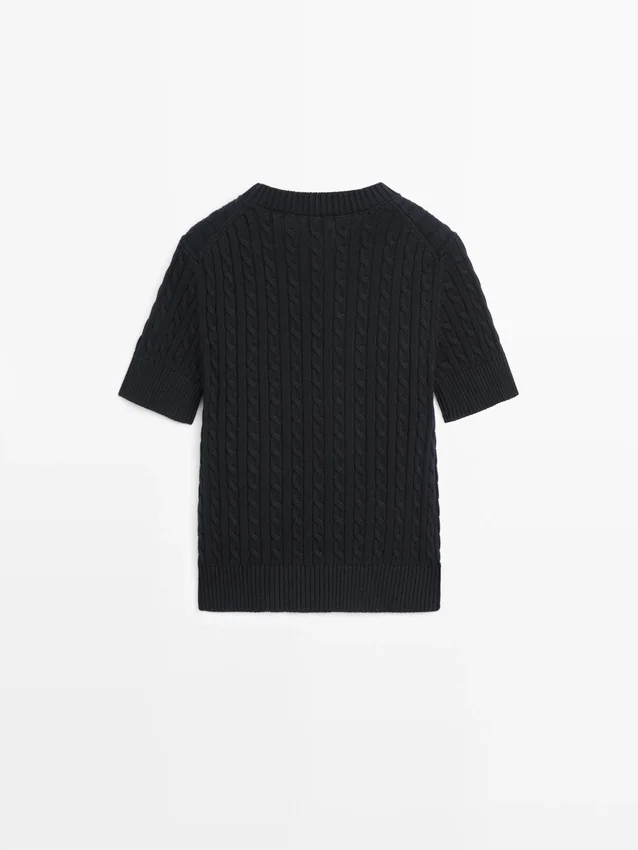 Kortärmad flätad stickad tröja Kortärmad flätad stickad tröja