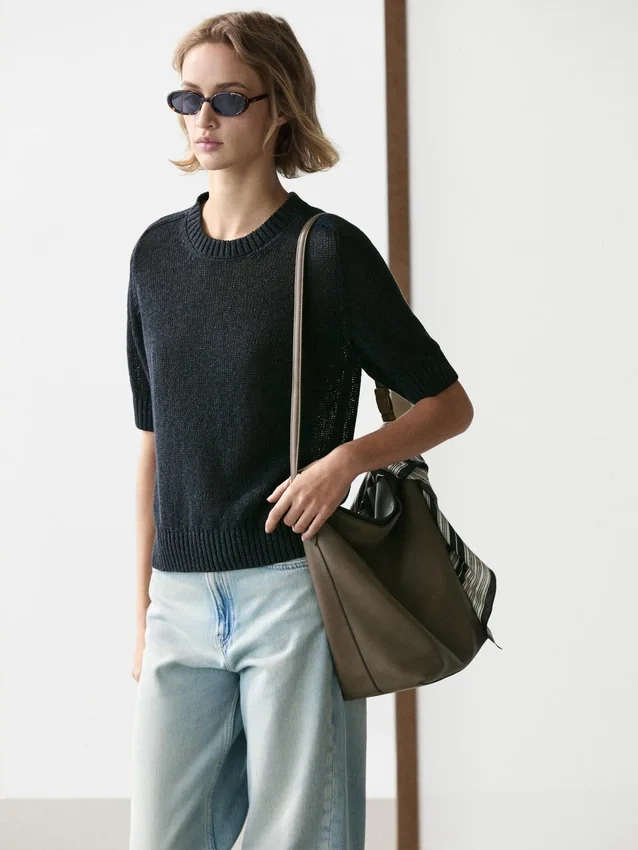 Kortärmad stickad tröja Kortärmad stickad tröja