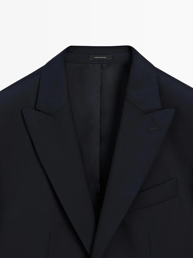 Kostymkavajer i Cool Wool-blandning Kostymkavajer i Cool Wool-blandning