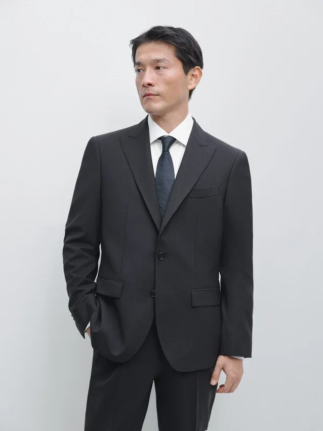 Kostymkavajer i Cool Wool-blandning Kostymkavajer i Cool Wool-blandning