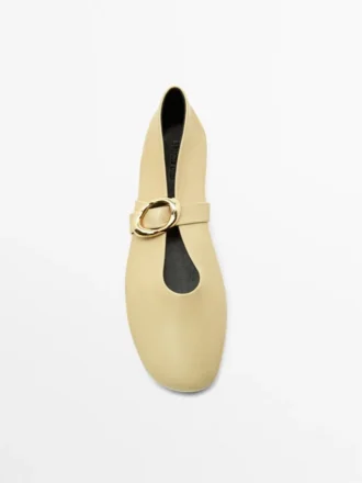 Läderballerinaskor med spänne