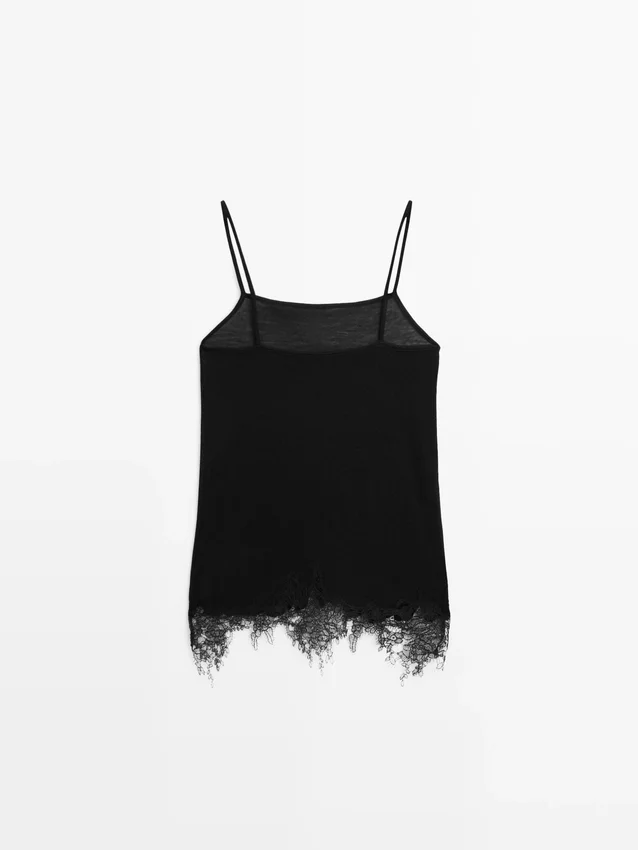 Linne med spetsdetaljer Linne med spetsdetaljer