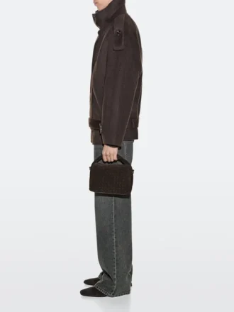 Liten flätad väska i spaltläder