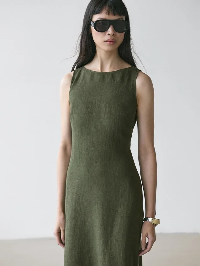 Lång linneklänning Lång linneklänning