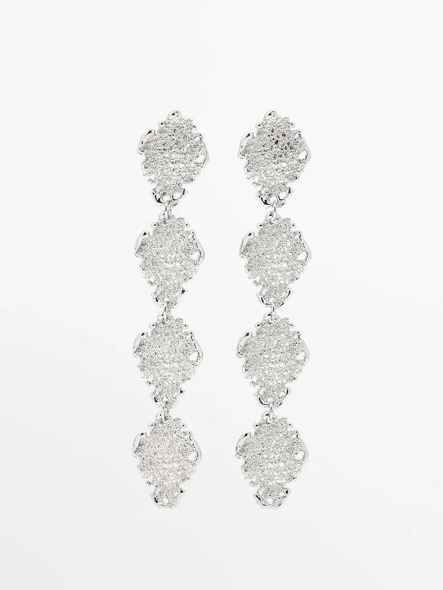 Långa spetsörhängen Långa spetsörhängen