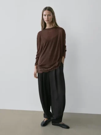 Långärmad T-shirt med spetsdetaljer