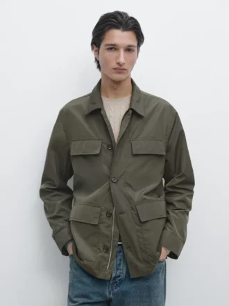 Lätt jacka med fickor