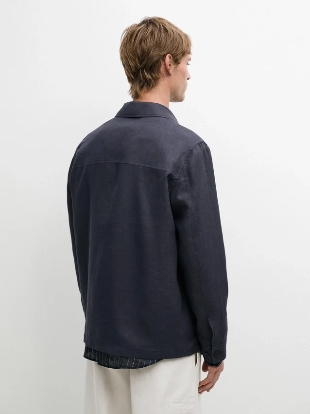 Lätt linnejacka med fickor Lätt linnejacka med fickor