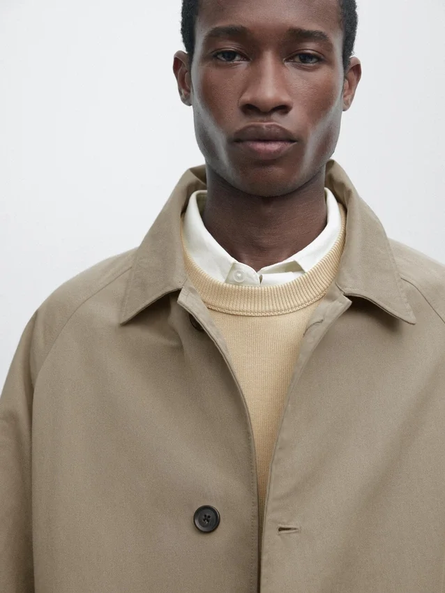 Lätt trenchcoat i bomullsblandning Lätt trenchcoat i bomullsblandning