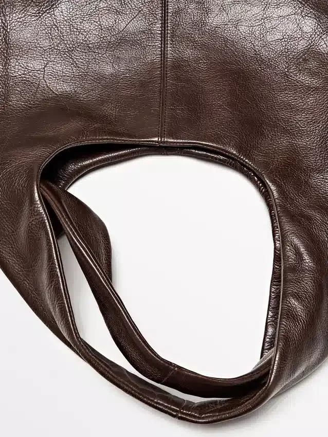 Medelstor väska i nappaläder Medelstor väska i nappaläder