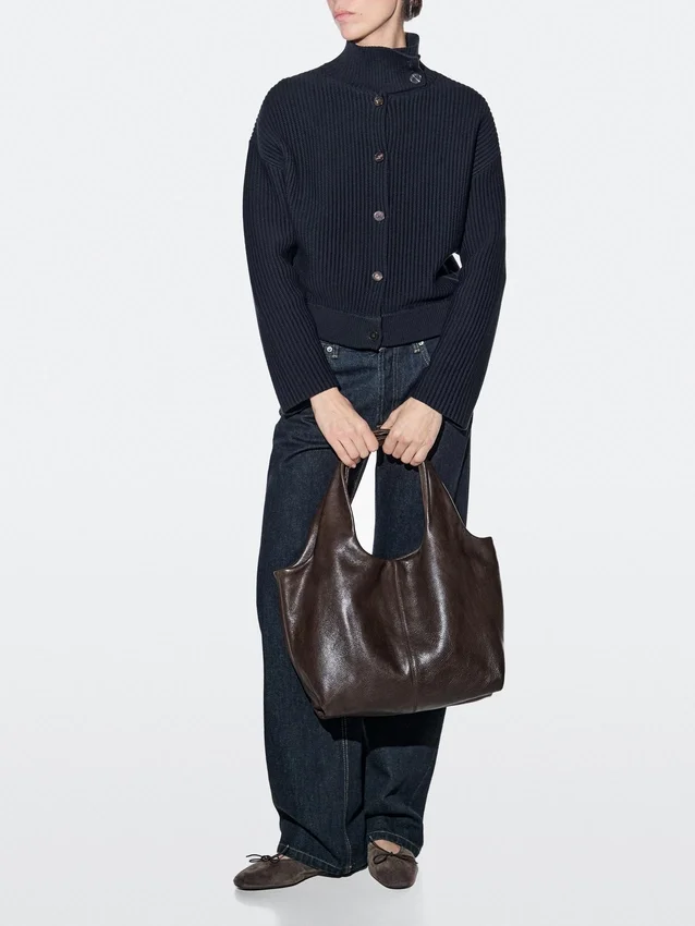 Medelstor väska i nappaläder Medelstor väska i nappaläder