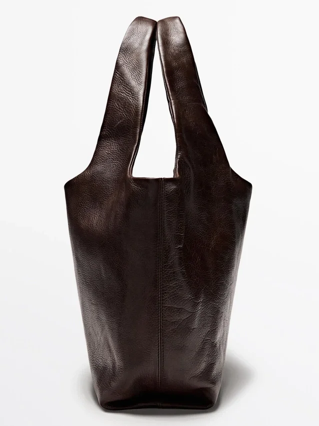 Medelstor väska i nappaläder Medelstor väska i nappaläder