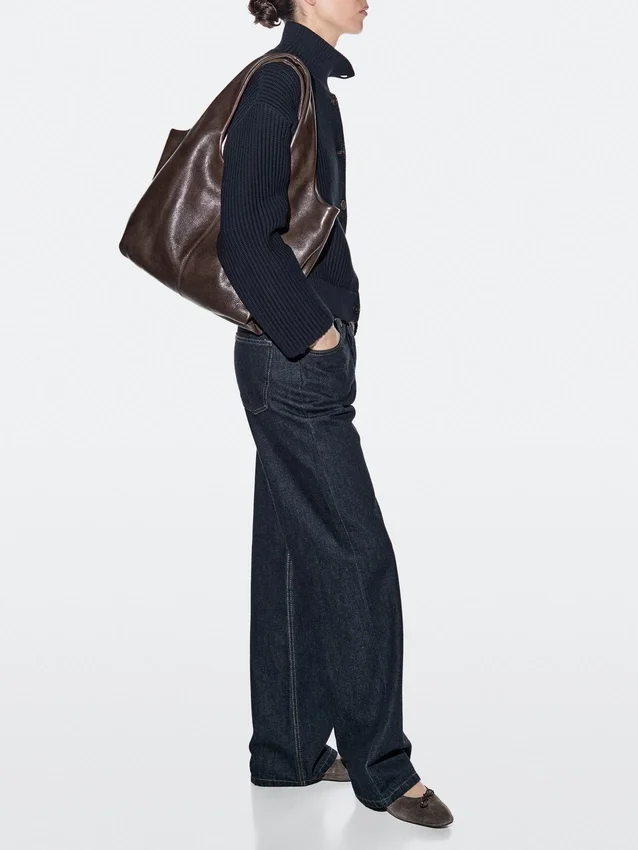 Medelstor väska i nappaläder Medelstor väska i nappaläder