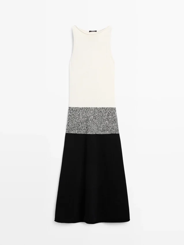 Midiklänning i 100 % bomull med kontraststickning Midiklänning i 100 % bomull med kontraststickning