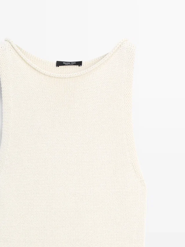 Midiklänning i 100 % bomull med kontraststickning Midiklänning i 100 % bomull med kontraststickning