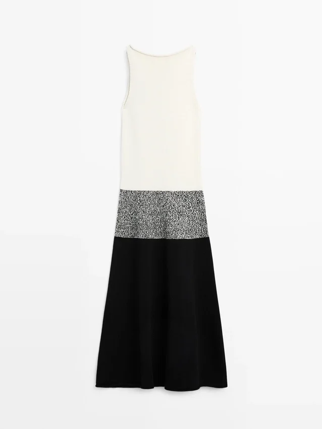 Midiklänning i 100 % bomull med kontraststickning Midiklänning i 100 % bomull med kontraststickning