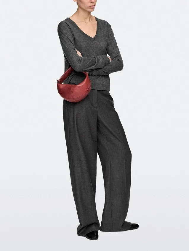 Mini-halvmåneväskor i nappaläder Mini-halvmåneväskor i nappaläder